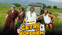 Četri uz koferiem