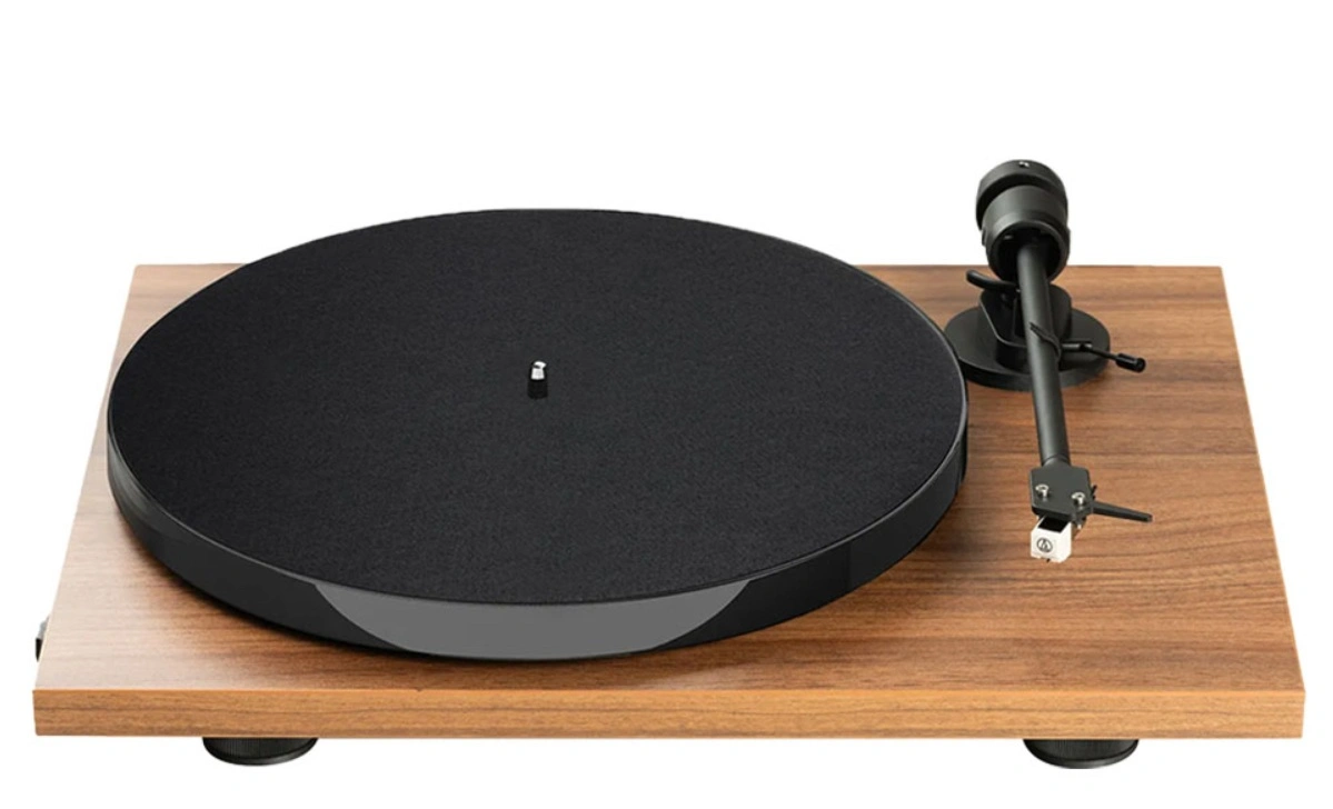 Pro-Ject E1 (AT3600L) - Walnut