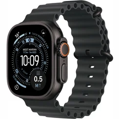 Apple Watch Ultra 3 GPS viedpulkstenis ar tumšu titāna krāsas korpusu, oranži akcentētu Digital Crown pogu un melnu perforētu sporta siksniņu; displejā uz navigāciju un aktivitātēm orientēta ciparnīca, augstuma, attāluma un atrašanās vietas indikatori.