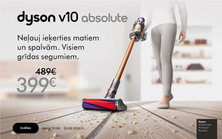 Dyson Cyclone V10 Submarine bezvadu putekļsūcēja reklāma; labajā pusē bezvadu putekļsūcējs, kas tiek izmantots uz gaišas grīdas; kreisajā pusē teksts "Dyson cyclone v10 submarine. Mitrās un sausās tīrīšanas putekļu sūcējs", akcijas cena 399 €.