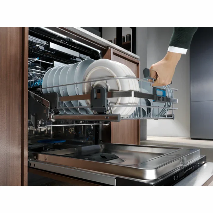 Trauku mazgājamā mašīna Electrolux EEC767310L