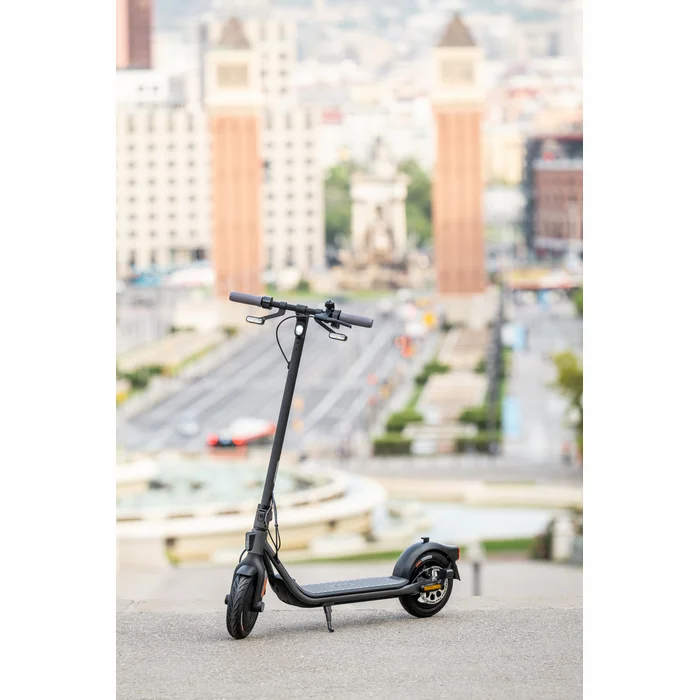 Elektriskais skrejritenis Segway Ninebot KickScooter F40I