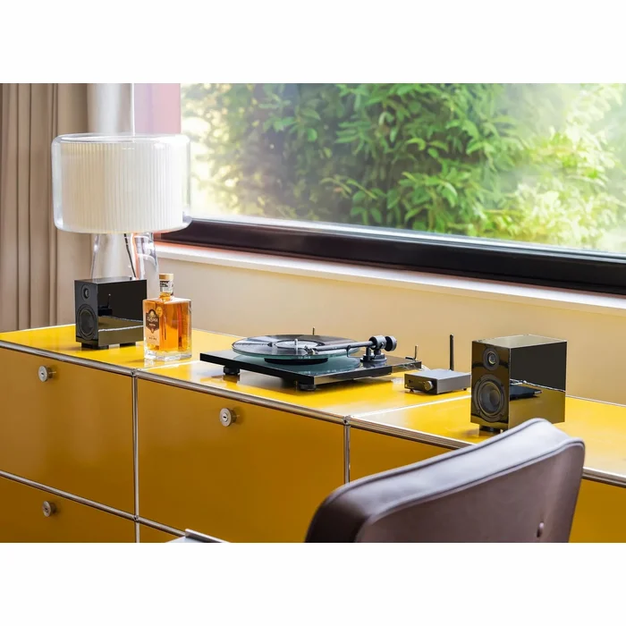 Vinila plašu atskaņotājs Pro-ject T1 EVO BT High-Gloss Black