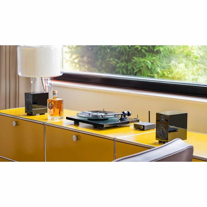 Pro-Ject T1 Evo BT (OM10) - High Gloss Black