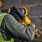 DeWalt Leņķa urbjmašīna DCD470N-XJ